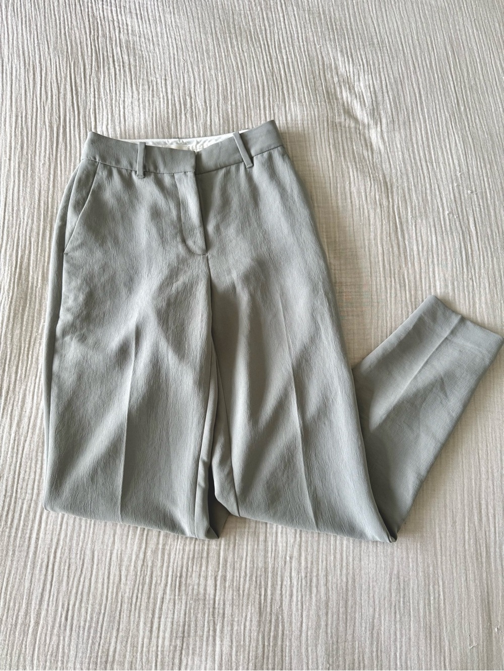 Aritzia Straight Leg Pants in Grey/Green Like New
